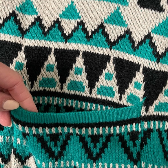 Boho fringe trim open cardigan vest - Picture 4 of 8